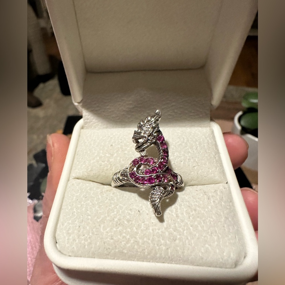Vtg. Ruby Chinese Dragon/Snake Ring - 925 Sterling Silver 7.25